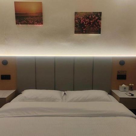 Greentree Inn Suzhou Wujiang Zhenze Town Zhennan Road Express Hotel Bagian luar foto