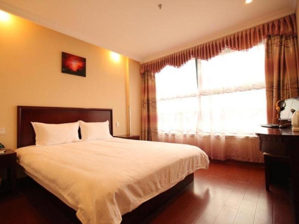 Greentree Inn Suzhou Wujiang Zhenze Town Zhennan Road Express Hotel Bagian luar foto