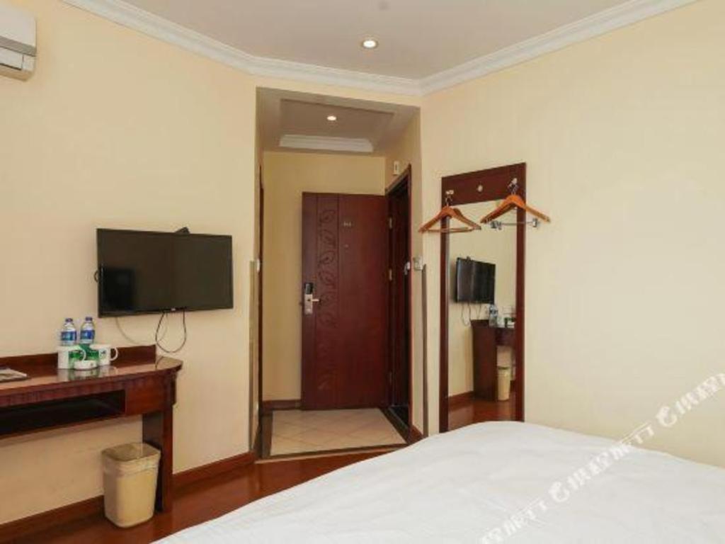 Greentree Inn Suzhou Wujiang Zhenze Town Zhennan Road Express Hotel Bagian luar foto