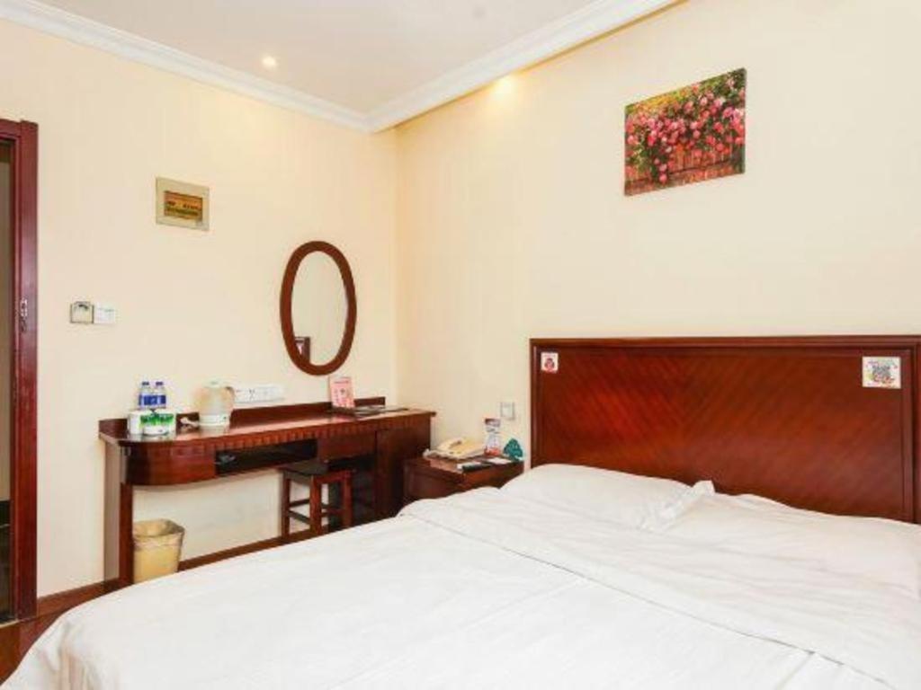 Greentree Inn Suzhou Wujiang Zhenze Town Zhennan Road Express Hotel Bagian luar foto